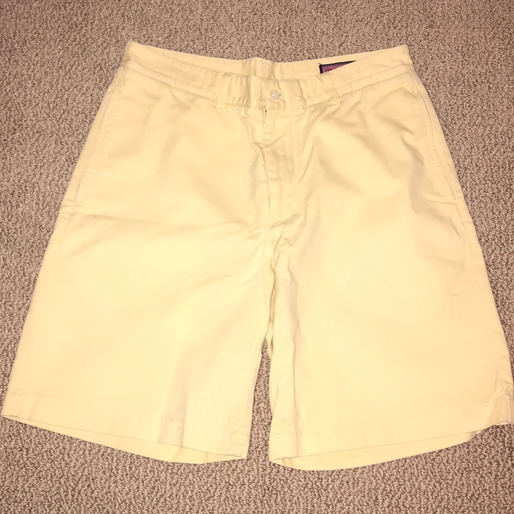 Yellow vineyard vines club shorts size 30